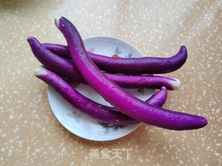牛肉酱拌茄子的做法步调：1