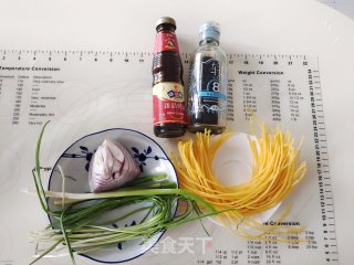 不消特地炸葱油的葱油玉米里的做法步调：1