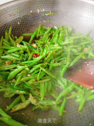 干煸四时豆的做法步调：6