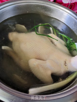 甘旨盐焗鸡的做法步调：4