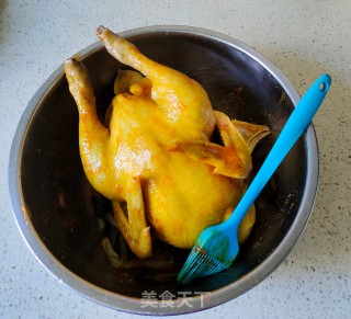 甘旨盐焗鸡的做法步调：10