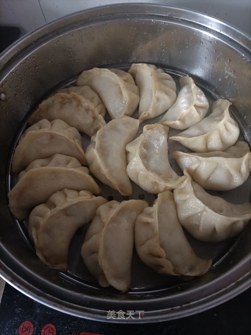蒜苔陈肉蒸饺的做法