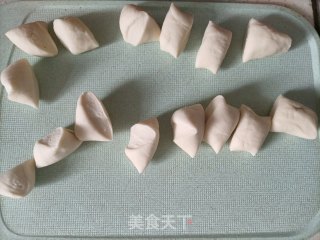 蒜苔陈肉蒸饺的做法步调：17