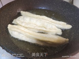 炸油条的做法步调：7