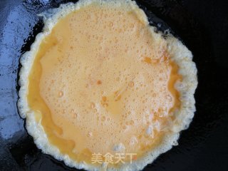 西白柿炒鸡蛋的做法步调：3