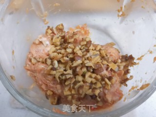 苦瓜酿肉的做法步调：6