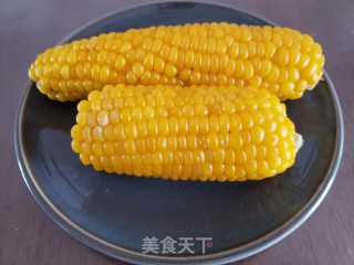 绿芽菜炒玉米粒的做法步调：1