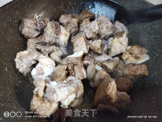 焖排骨的做法步调：4