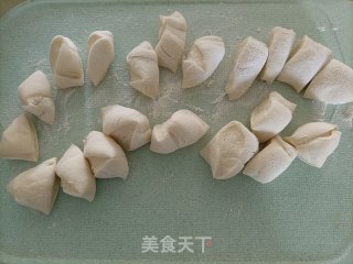 西兰花素馅火饺的做法步调：13