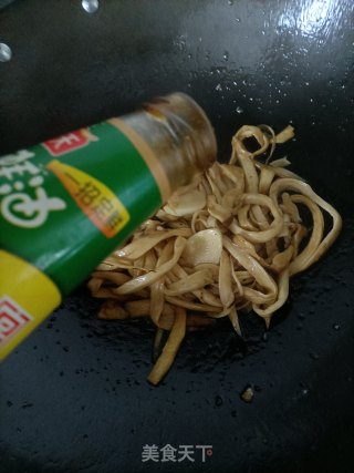 脚撕杏鲍菇的做法步调：6