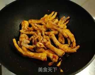 喷鼻卤鸡爪的做法步调：7
