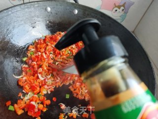 虾皮炒辣椒终的做法步调：4