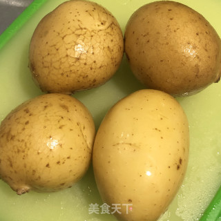 蒜喷鼻土豆泥的做法步调：1