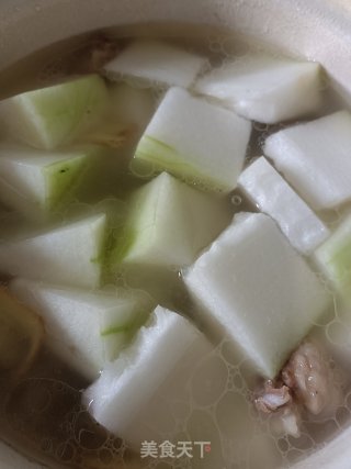 冬瓜骨头汤的做法步调：8