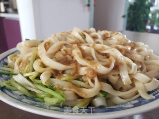 黄瓜丝蒜汁凉里的做法步调：8