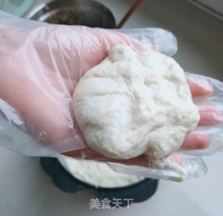 韭苔猪肉馅饼的做法步调：8