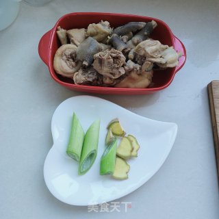 玉米鸡汤的做法步调：2