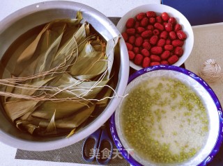 端五粽子~绿豆白枣粽的做法步调：3