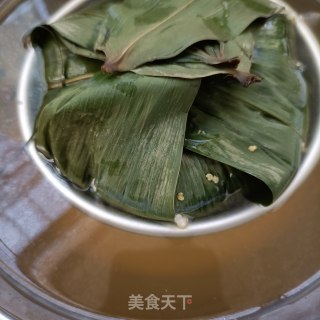 “粽子”年夜黄米蜜枣粽的做法步调：11