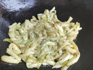素炒茄子的做法步调：5