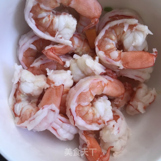 青豆炒虾仁的做法步调：5