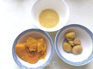 北瓜栗子小米羹的做法步调：1