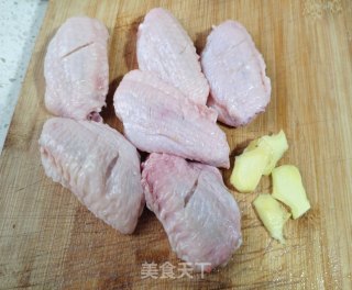 可乐烧鸡翅的做法步调：2