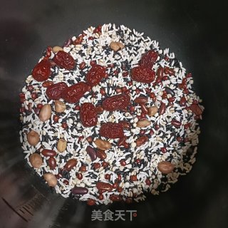 乌米八宝粥的做法步调：1