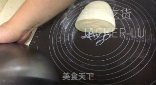 喷鼻菇陈肉包，陈好多汁，简朴又好吃，利剑肥又硬乎。的做法步调：12