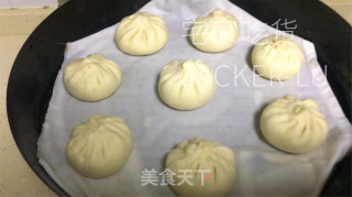 喷鼻菇陈肉包，陈好多汁，简朴又好吃，利剑肥又硬乎。的做法步调：18