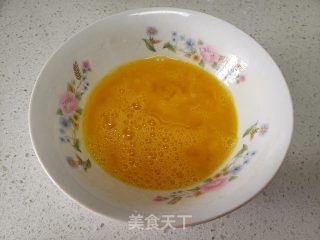 荠荠菜鸡蛋捞里的做法步调：2