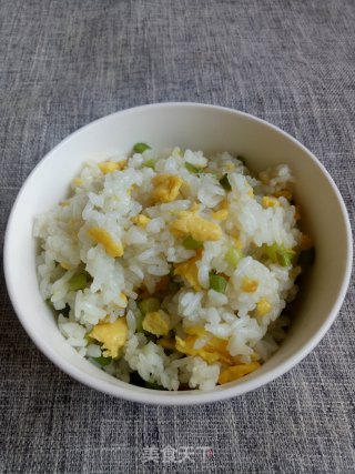 蒜苔鸡蛋炒饭的做法步调：6