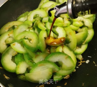 酱烧虾皮冬瓜的做法步调：6