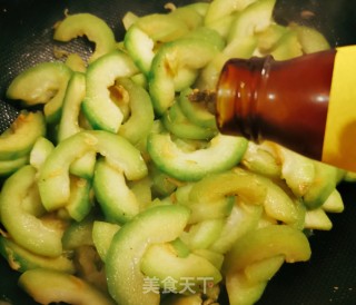 酱烧虾皮冬瓜的做法步调：7