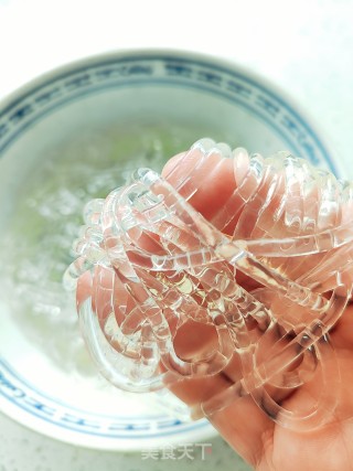 凉拌海藻晶粉的做法步调：2