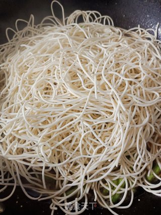 排骨豆角焖里的做法步调：7