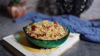 洋葱胡萝卜炒饭的做法步调：6