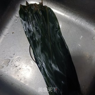 “粽子”网白花死蜜枣粽子的做法步调：4