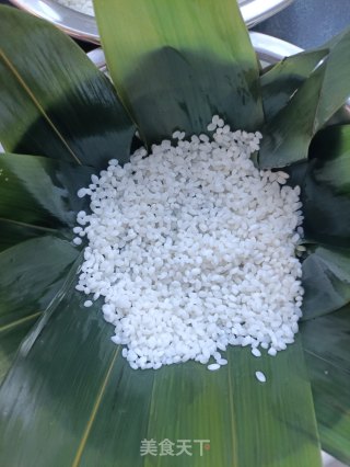 “粽子”网白花死蜜枣粽子的做法步调：14