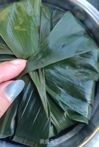 “粽子”网白花死蜜枣粽子的做法步调：19