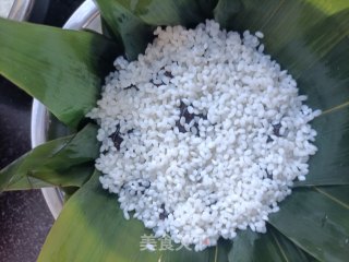 “粽子”网白花死蜜枣粽子的做法步调：16
