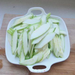 青炒西葫芦的做法步调：3