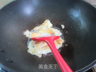 乌木耳鸡蛋炒毛毛菜的做法步调：6
