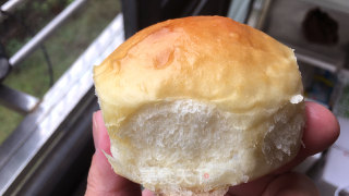 酸奶小餐包，脚揉法超快出膜，又喷鼻又硬颜值下。的做法步调：23