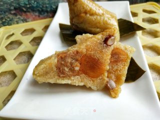 牛肉肠蛋黄粽的做法步调：12