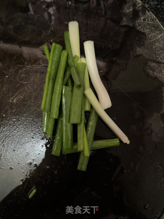 秋笋炒牛肉的做法步调：7