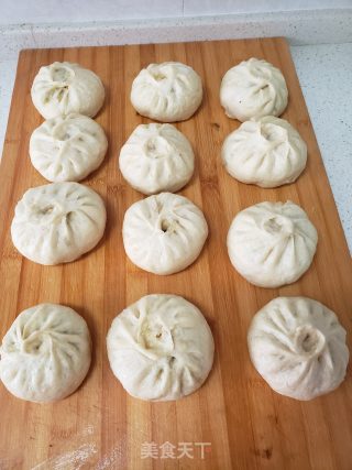 油豆角猪肉馅包子的做法步调：11