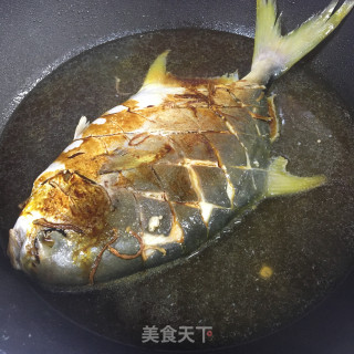 白烧鲳鱼的做法步调：5