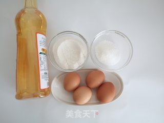 本味蛋糕卷的做法步调：1