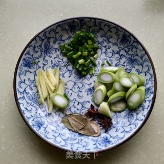 牛腩炖土豆的做法步调：3